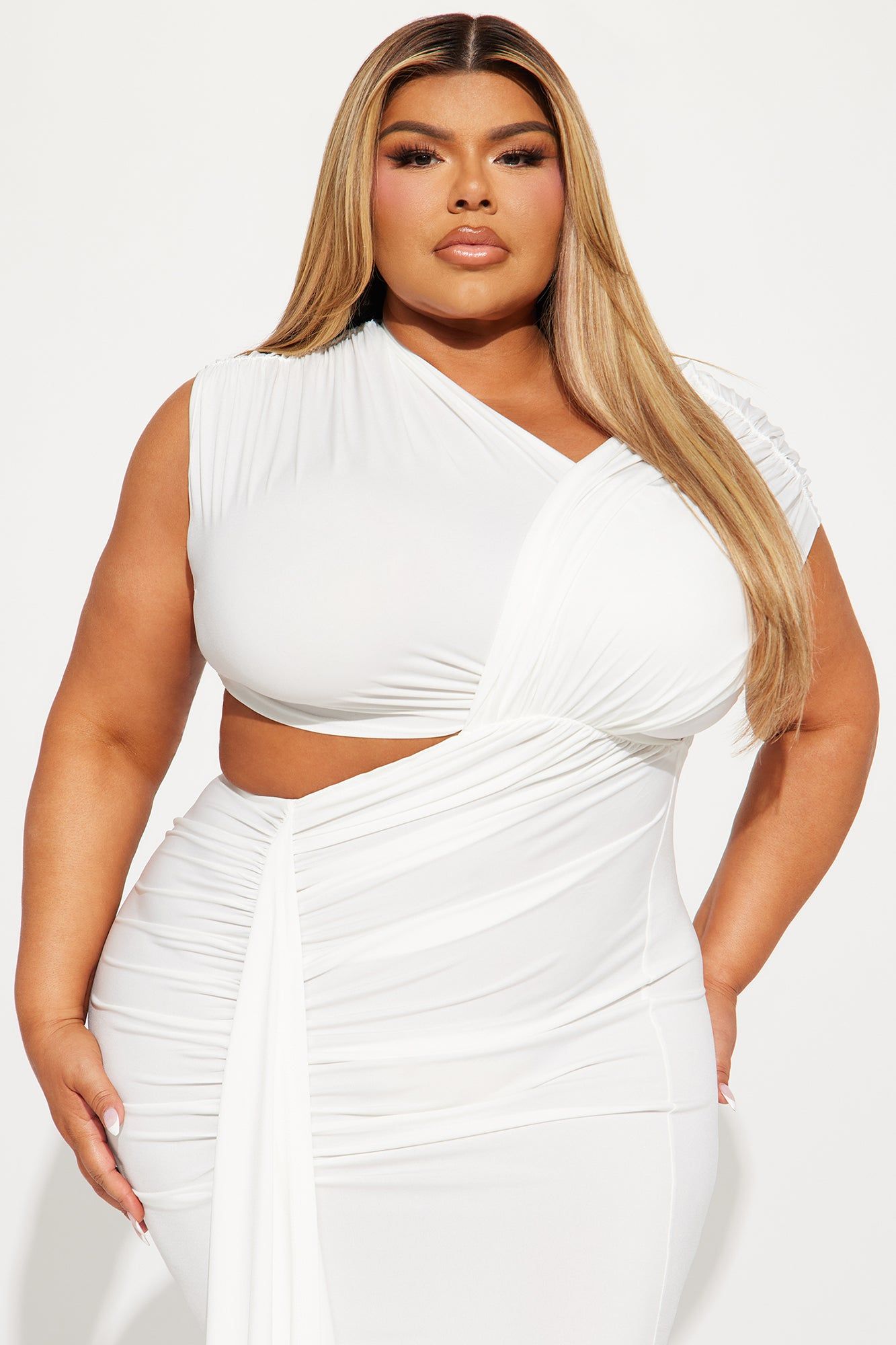 Aria Cut Out Maxi Dress - White | Parallel Aria Cut Out Maxi Dress - White | Parallel