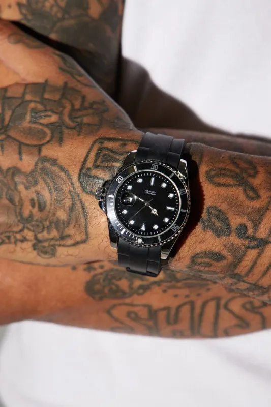 Get Into It Watch - Silver/Black sold by Fashion Nova