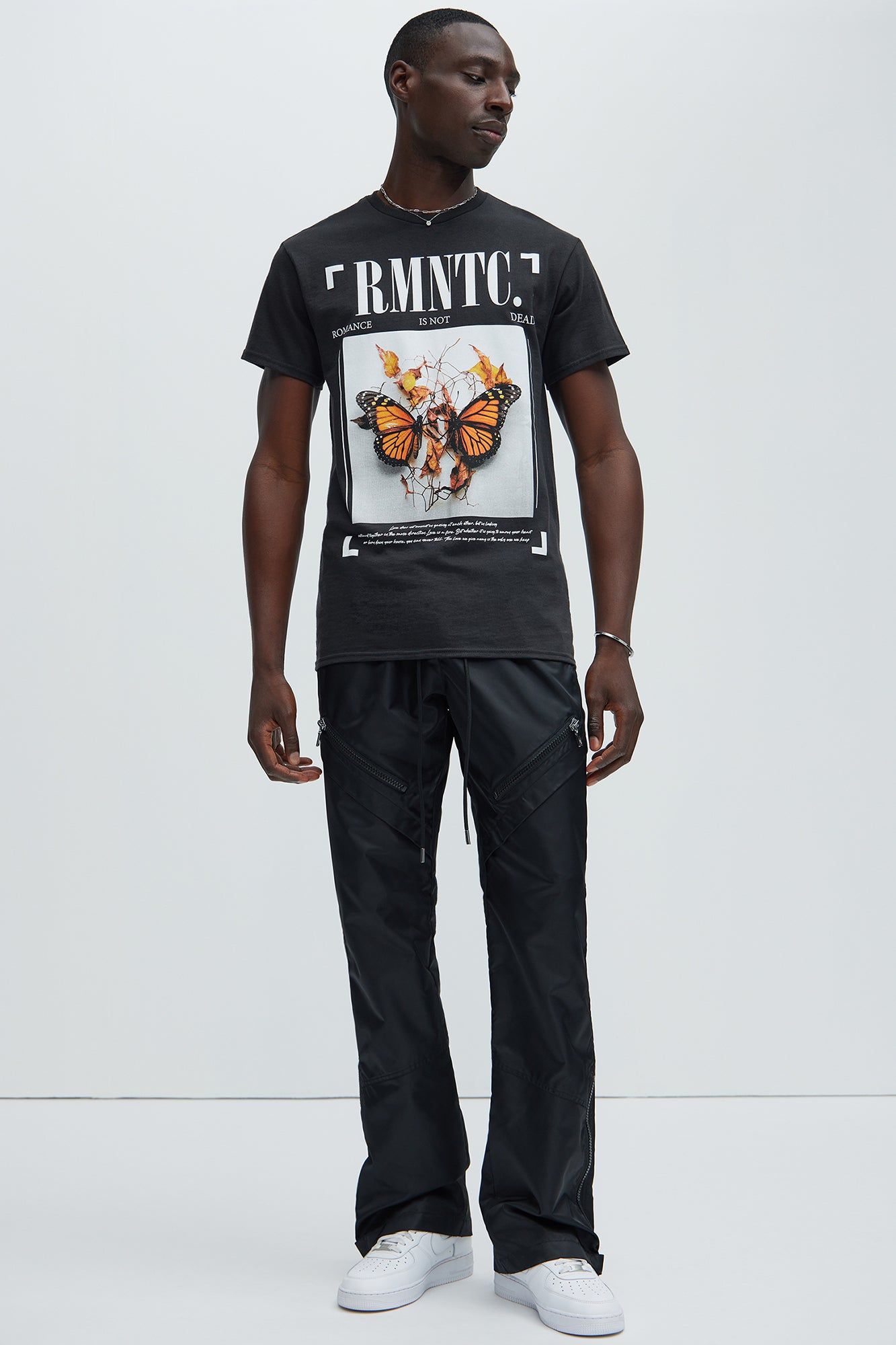 Romantic Type Short Sleeve Tee - Black sold by Fashion Nova product image thumbnail 3