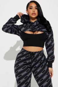 The Extra Mile Jogger Set - Black/White sold by Fashion Nova