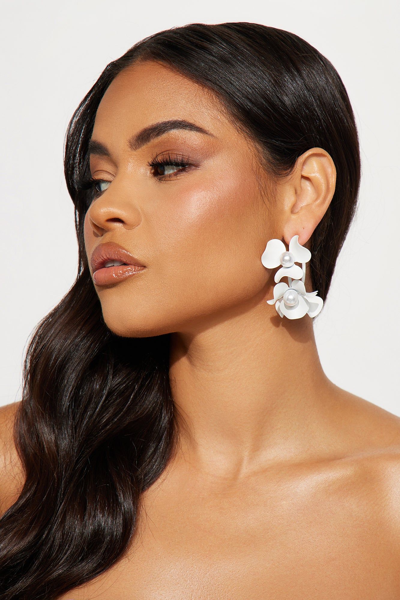 Flower Lover Earrings - White sold by Fashion Nova product image thumbnail 2