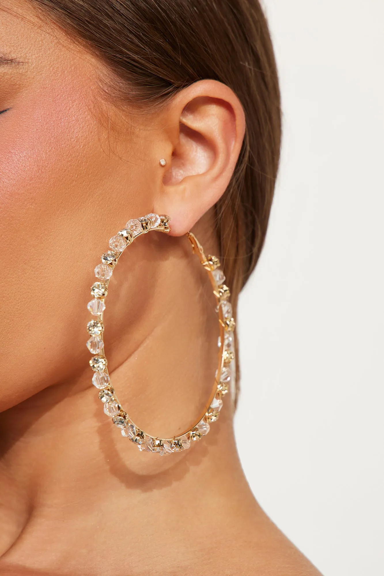 Bring On The Bubbly Hoop Earrings - Gold sold by Fashion Nova