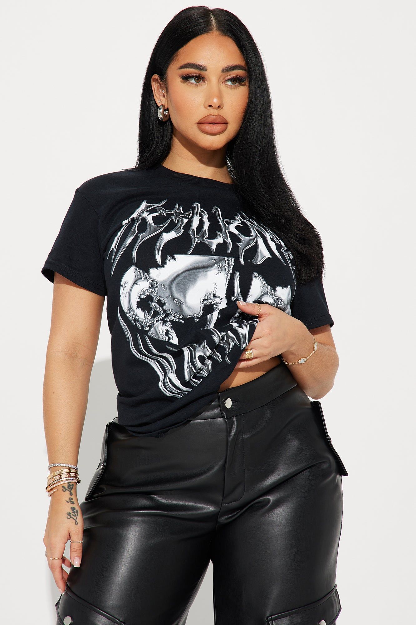 Resilience Chrome Graphic Tee - Black sold by Fashion Nova