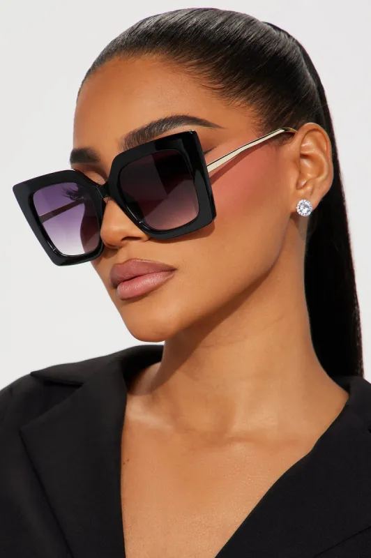Looking Pretty In Pearls Sunglasses - Black sold by Fashion Nova