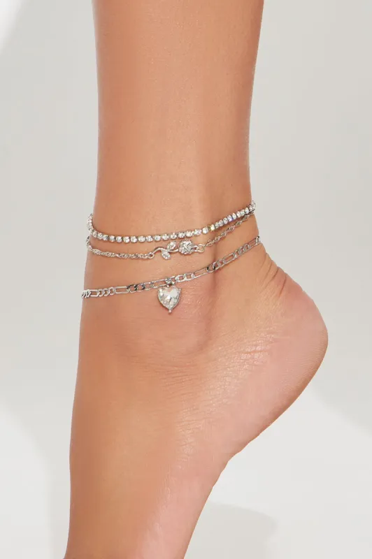 Blind Date 3 Piece Anklet Set - Silver sold by Fashion Nova