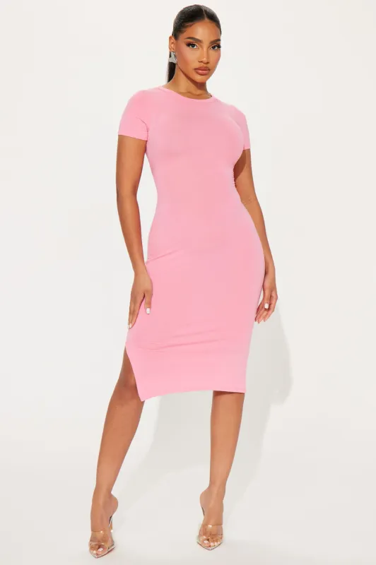 Sarahi Short Sleeve Midi Dress - Pink sold by Fashion Nova
