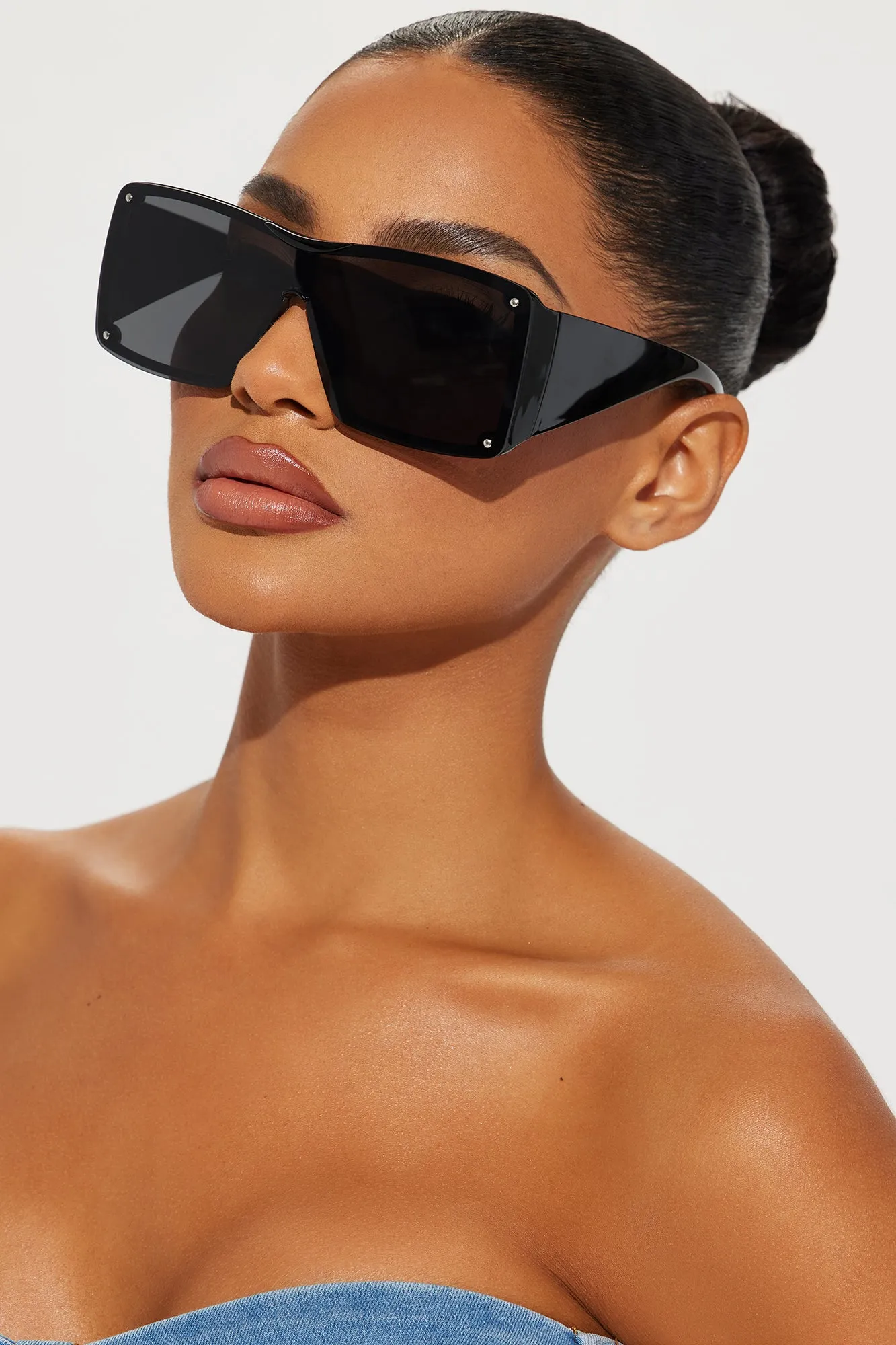 True Shield Sunglasses - Black sold by Fashion Nova