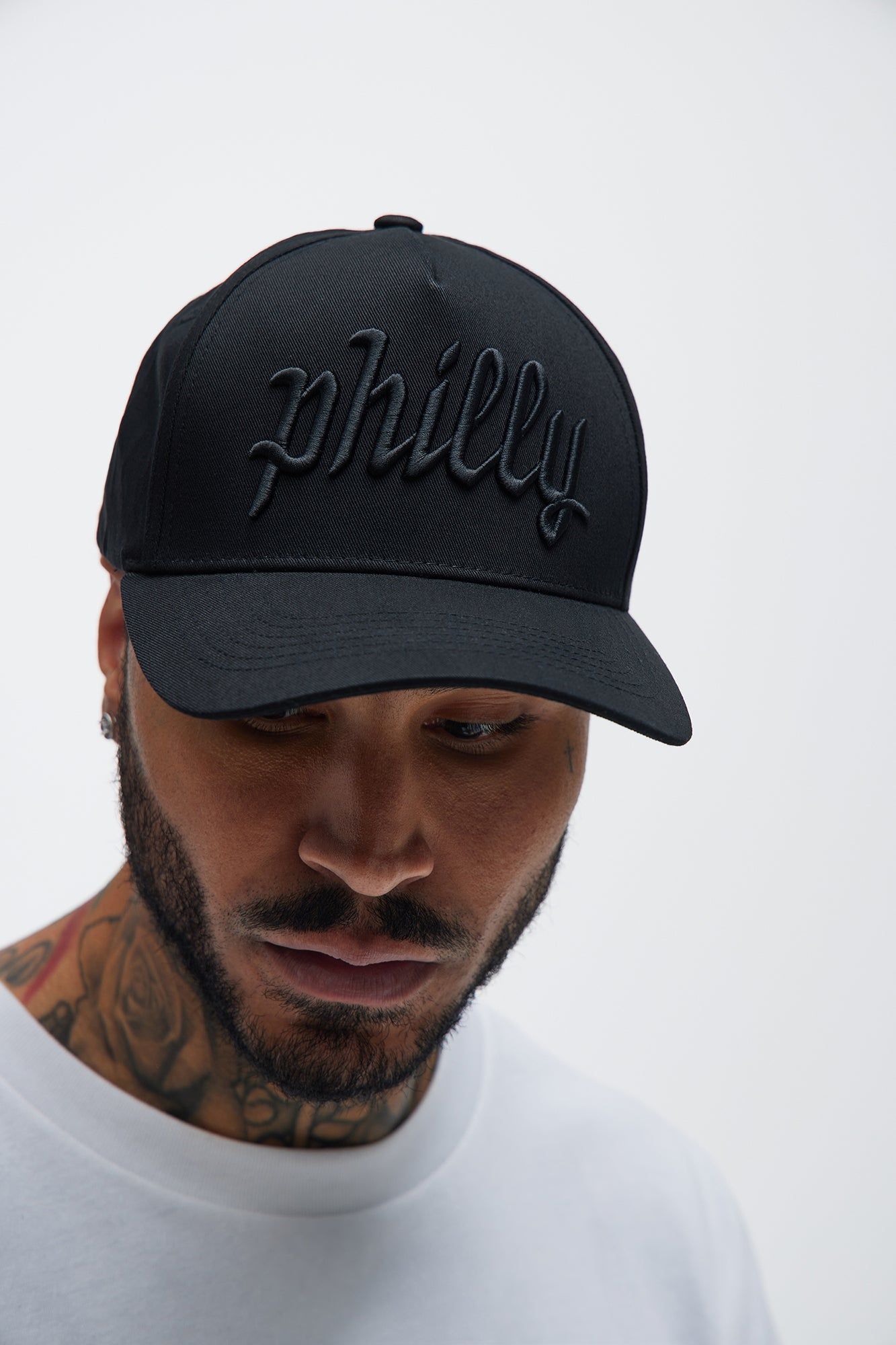 Philadelphia Snapback Hat - Black/Black sold by Fashion Nova