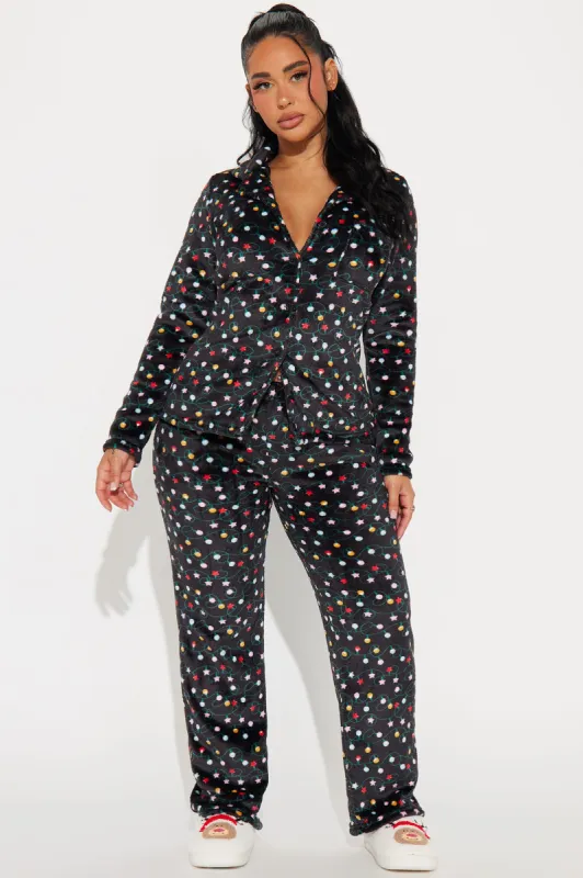Christmas Lights Plush PJ Pant Set - Black/combo sold by Fashion Nova