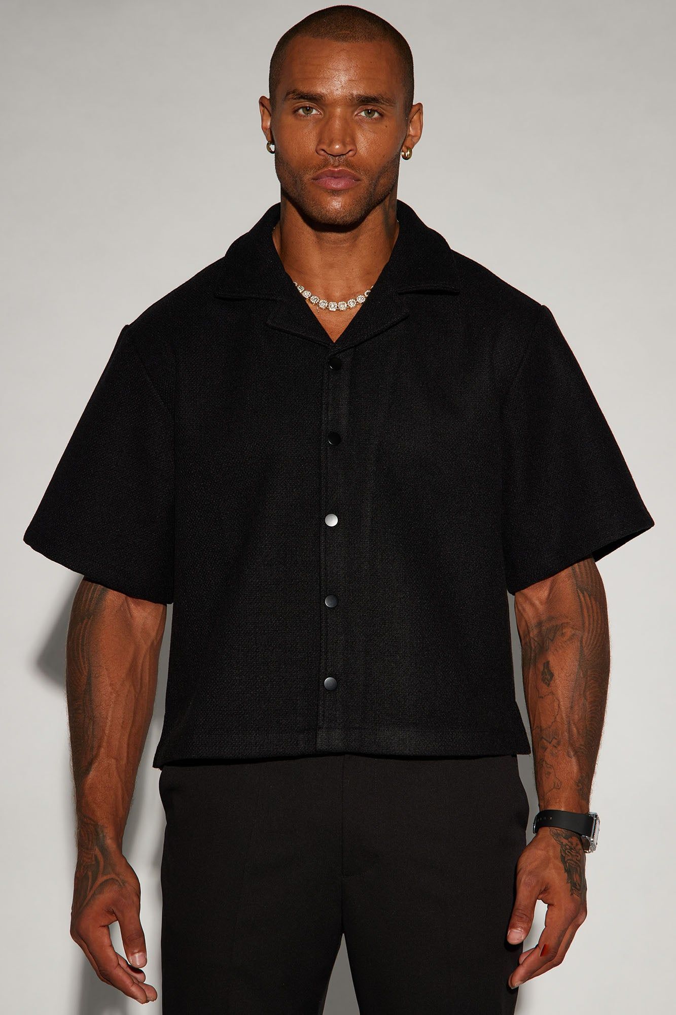 Wilder Textured Weave Cropped Button Up Shirt - Black sold by Fashion Nova