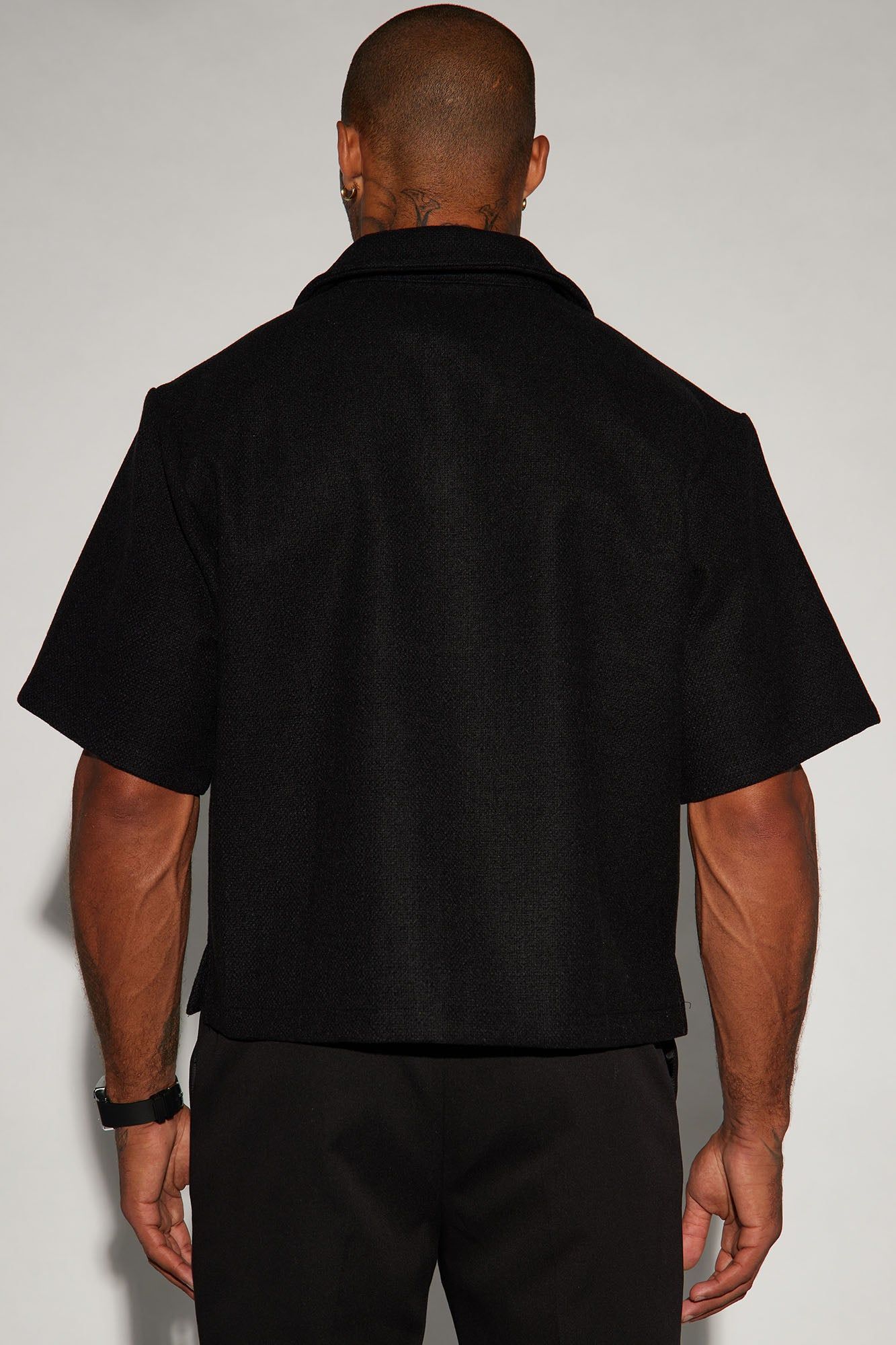 Wilder Textured Weave Cropped Button Up Shirt - Black sold by Fashion Nova product image thumbnail 5