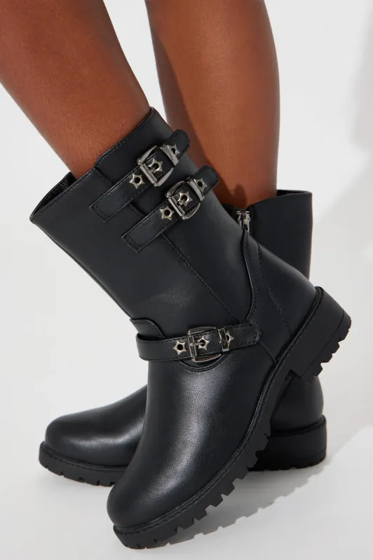 Mini Come Check This Combat Boot - Black sold by Fashion Nova