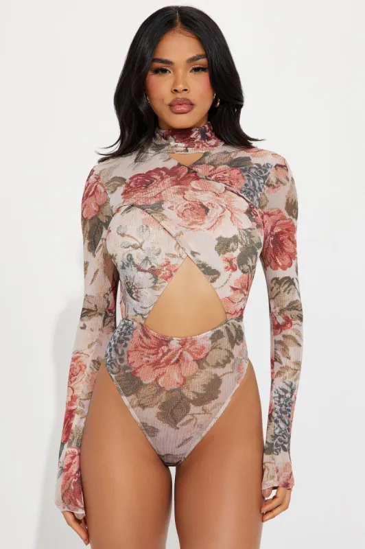 Stephanie Floral Bodysuit - Taupe/combo sold by Fashion Nova