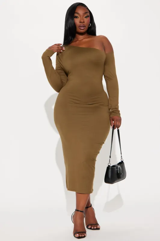 Heart On My Sleeve Double Lined Midi Dress - Olive sold by Fashion Nova