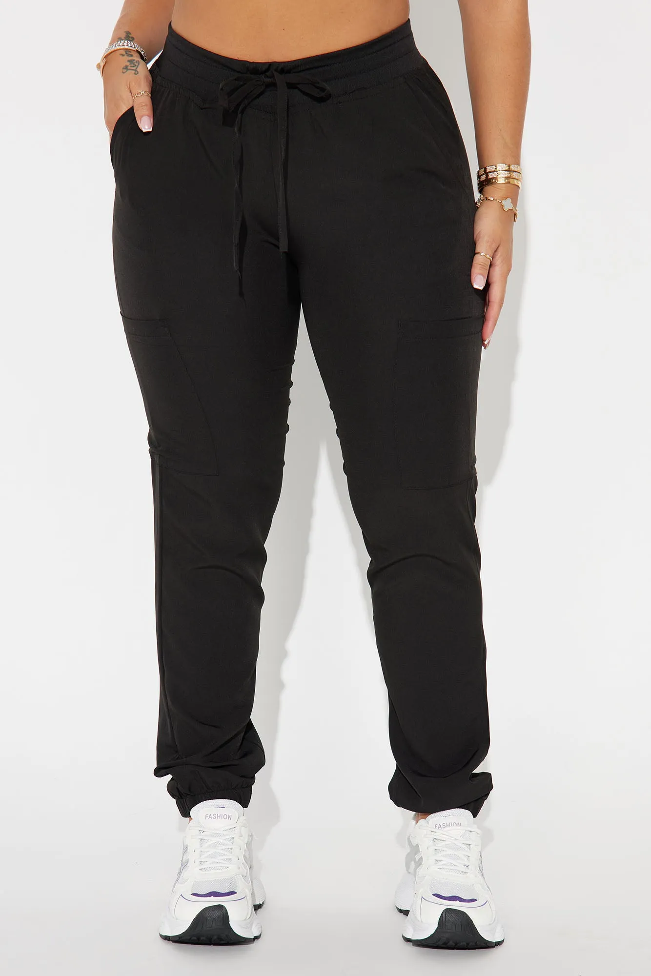 Checking Vitals Jogger 4FLEX Uniform Scrub Pants - Black sold by Fashion Nova product image thumbnail 3
