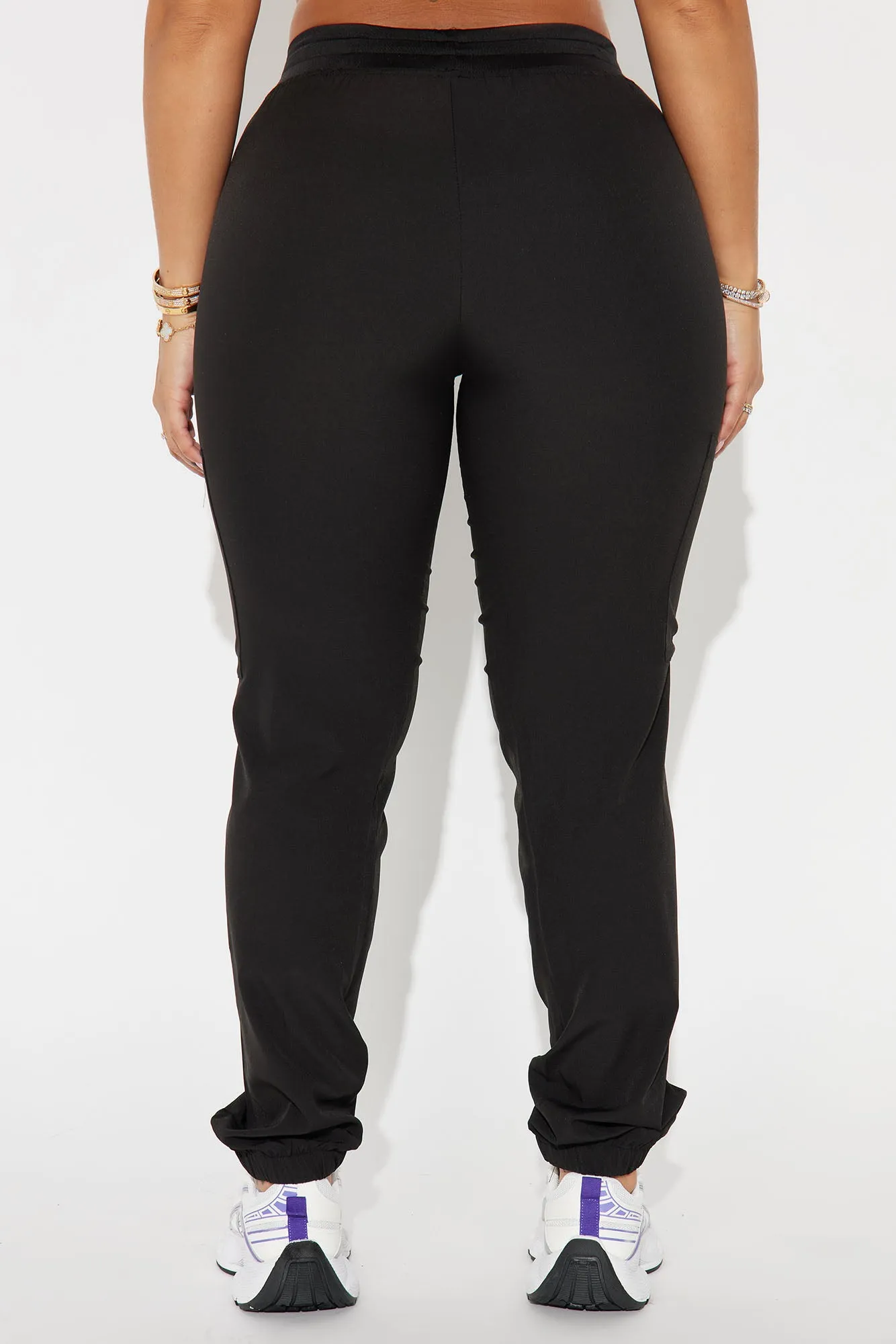 Checking Vitals Jogger 4FLEX Uniform Scrub Pants - Black sold by Fashion Nova product image thumbnail 4