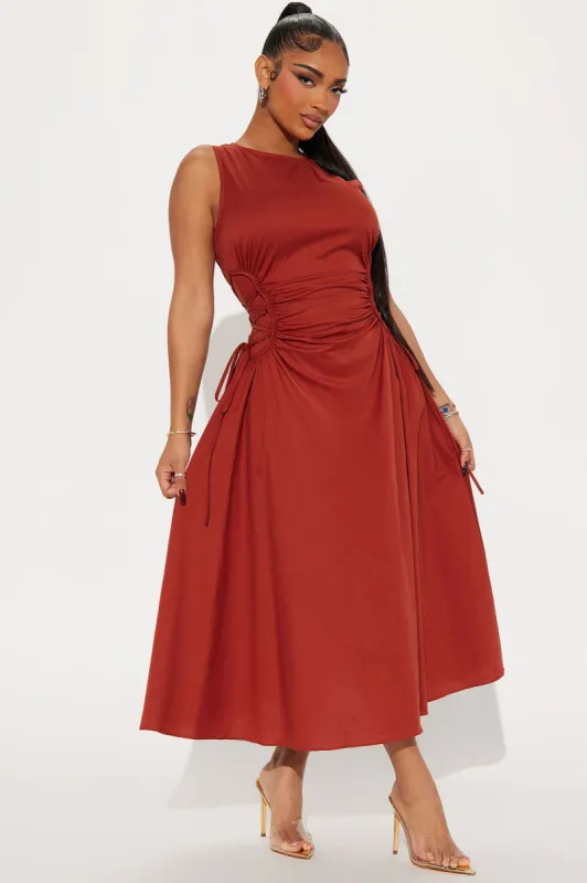 Emmaline Poplin Midi Dress - Rust sold by Fashion Nova