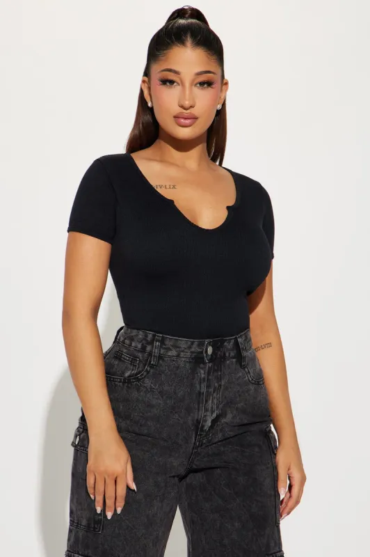 Sara Seamless Short Sleeve Top - Black sold by Fashion Nova