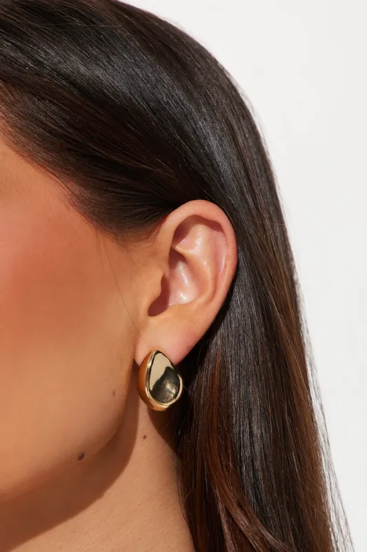 Amalia Earrings - Gold sold by Fashion Nova