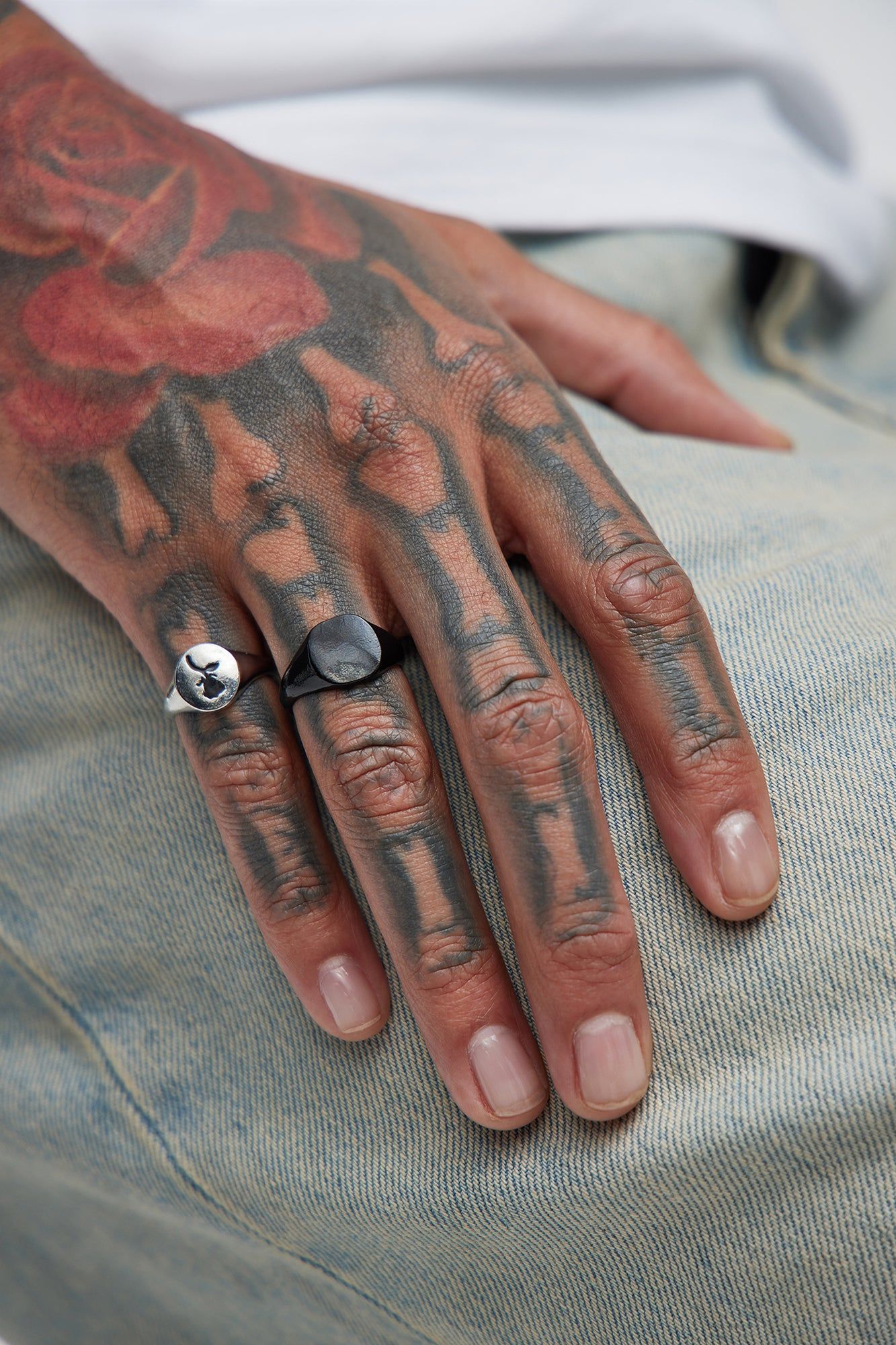 Silver Rose Ring Set - Silver/Black sold by Fashion Nova