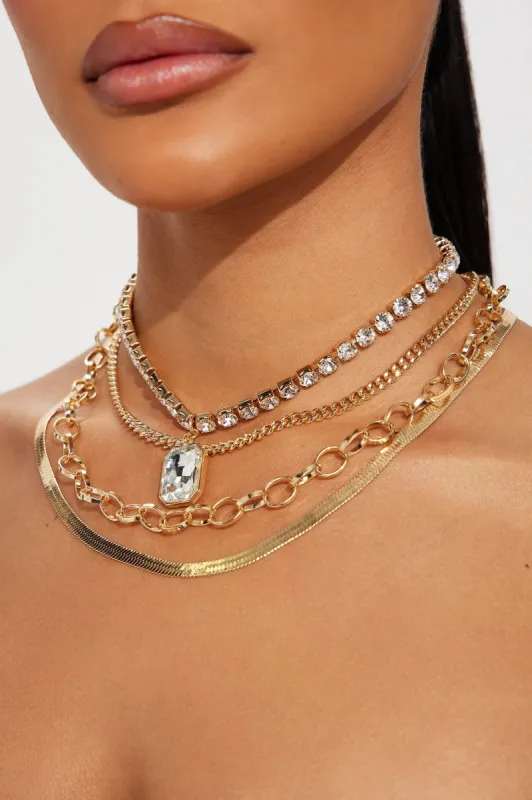 High Class Baddie Necklace - Gold sold by Fashion Nova