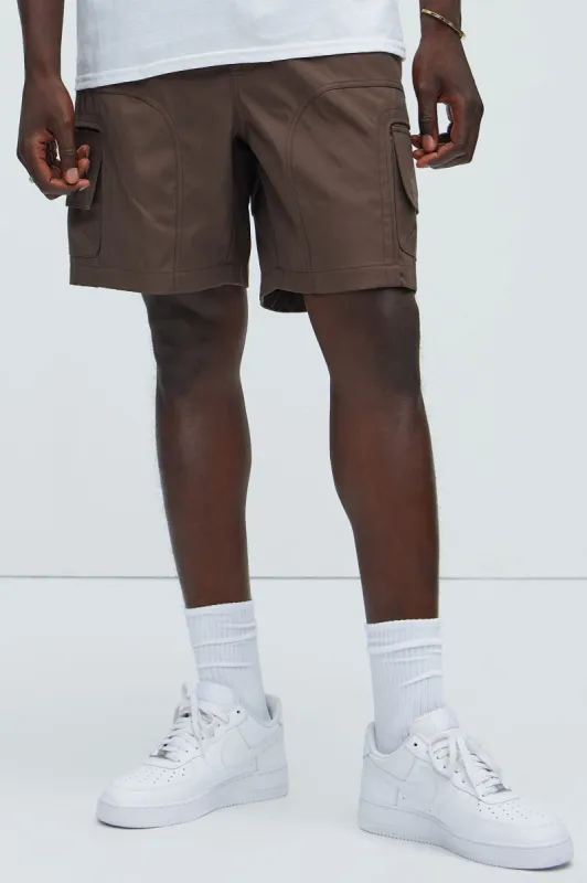 Perry Cargo Shorts - Dark Brown sold by Fashion Nova