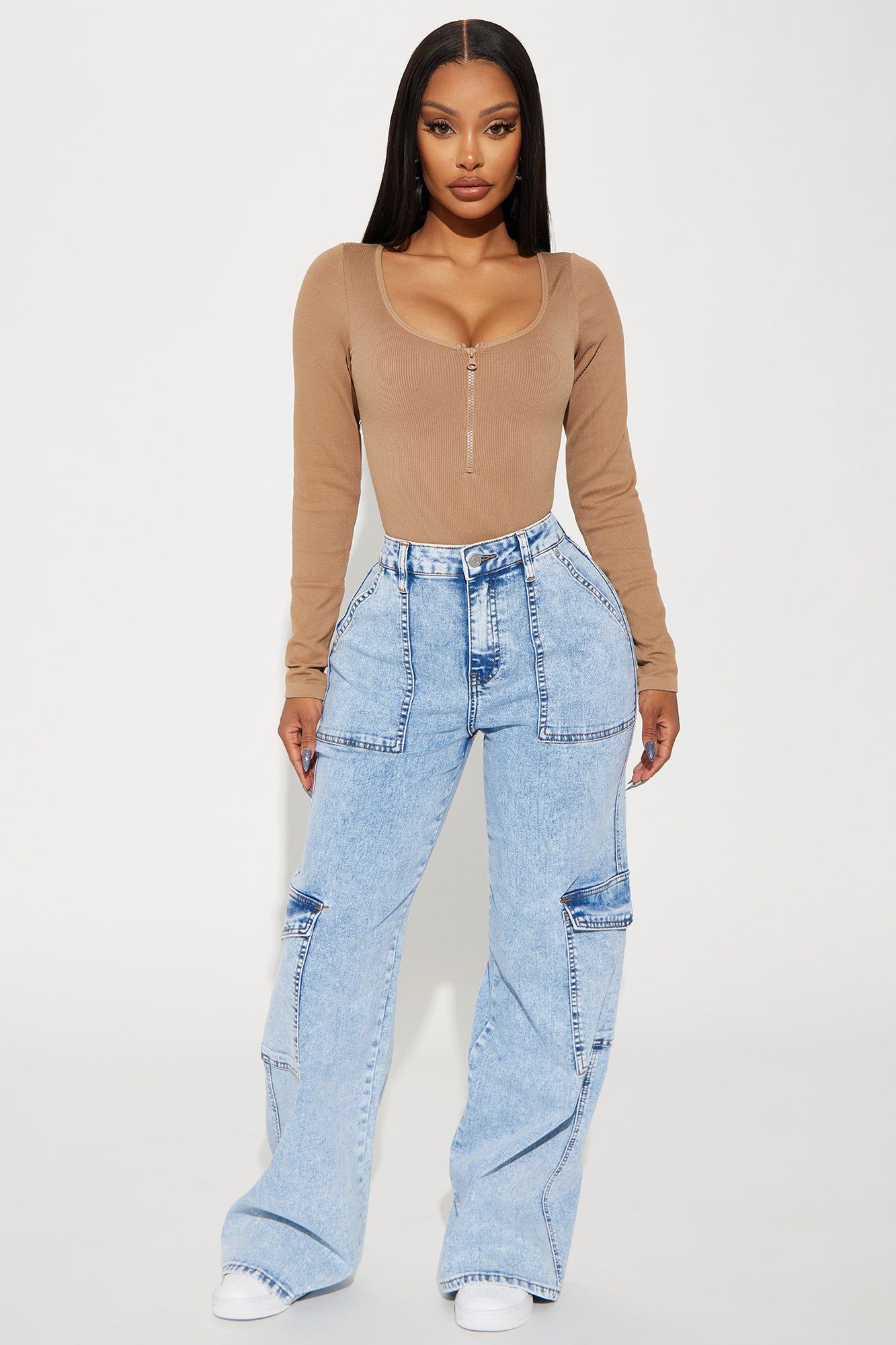 Getting Ahead Stretch Cargo Jeans - Light Wash sold by Fashion Nova