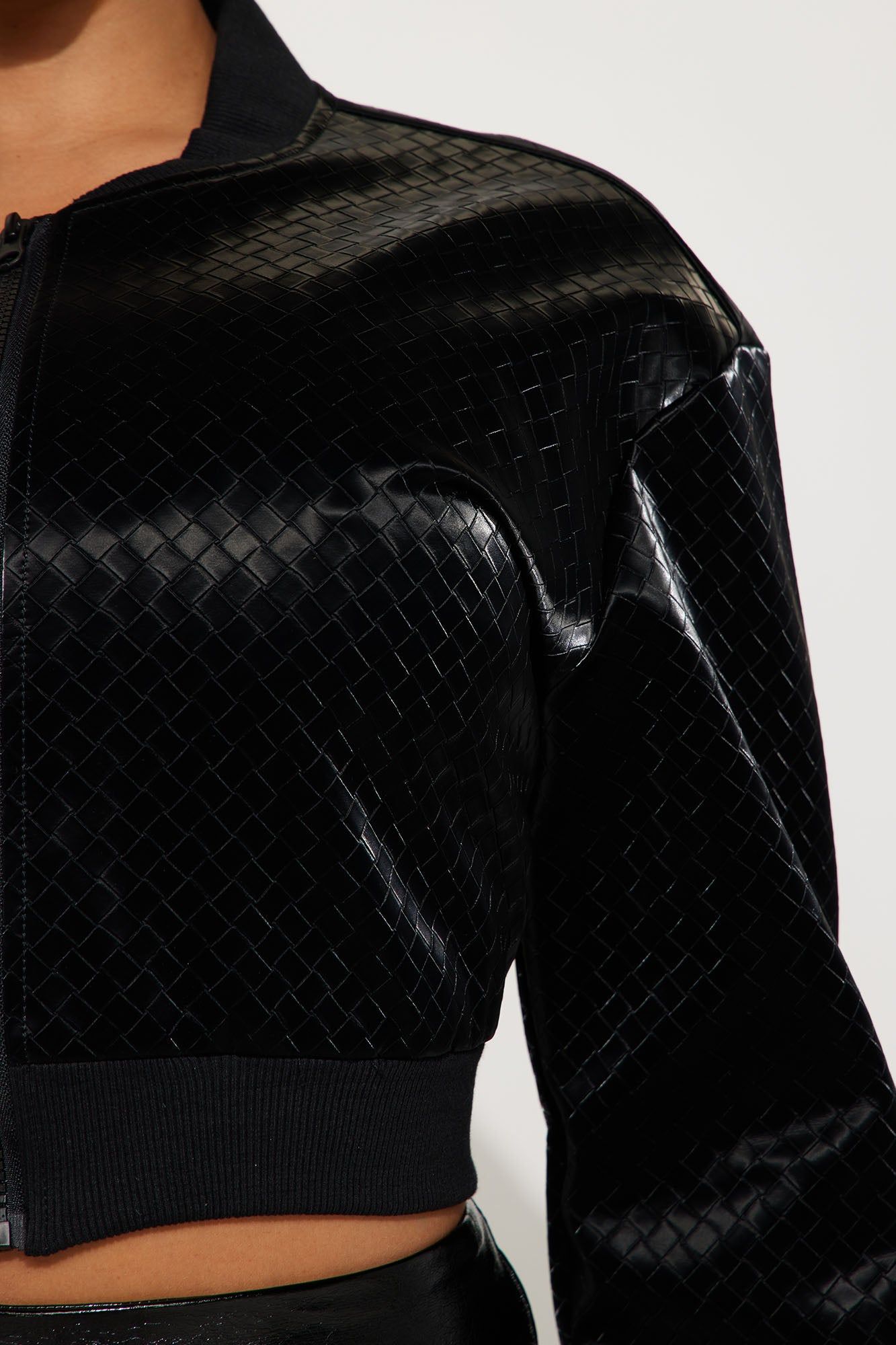 Got High Standards Cropped Jacket - Black sold by Fashion Nova product image thumbnail 4