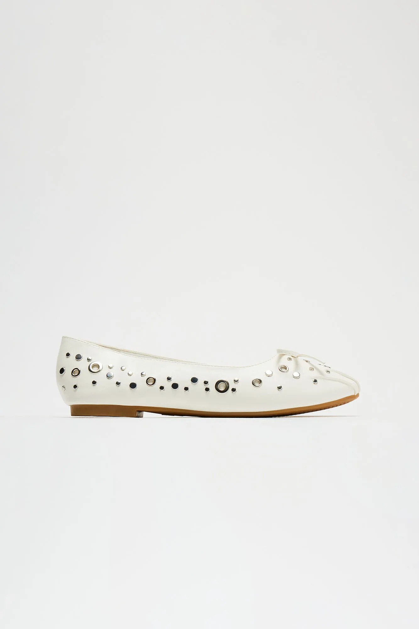 So In Love Grommet Flats - White sold by Fashion Nova product image thumbnail 5