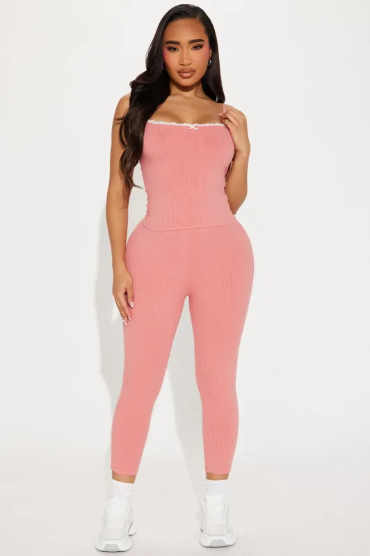Stirling Snatched Capri Pant Set - Mauve sold by Fashion Nova