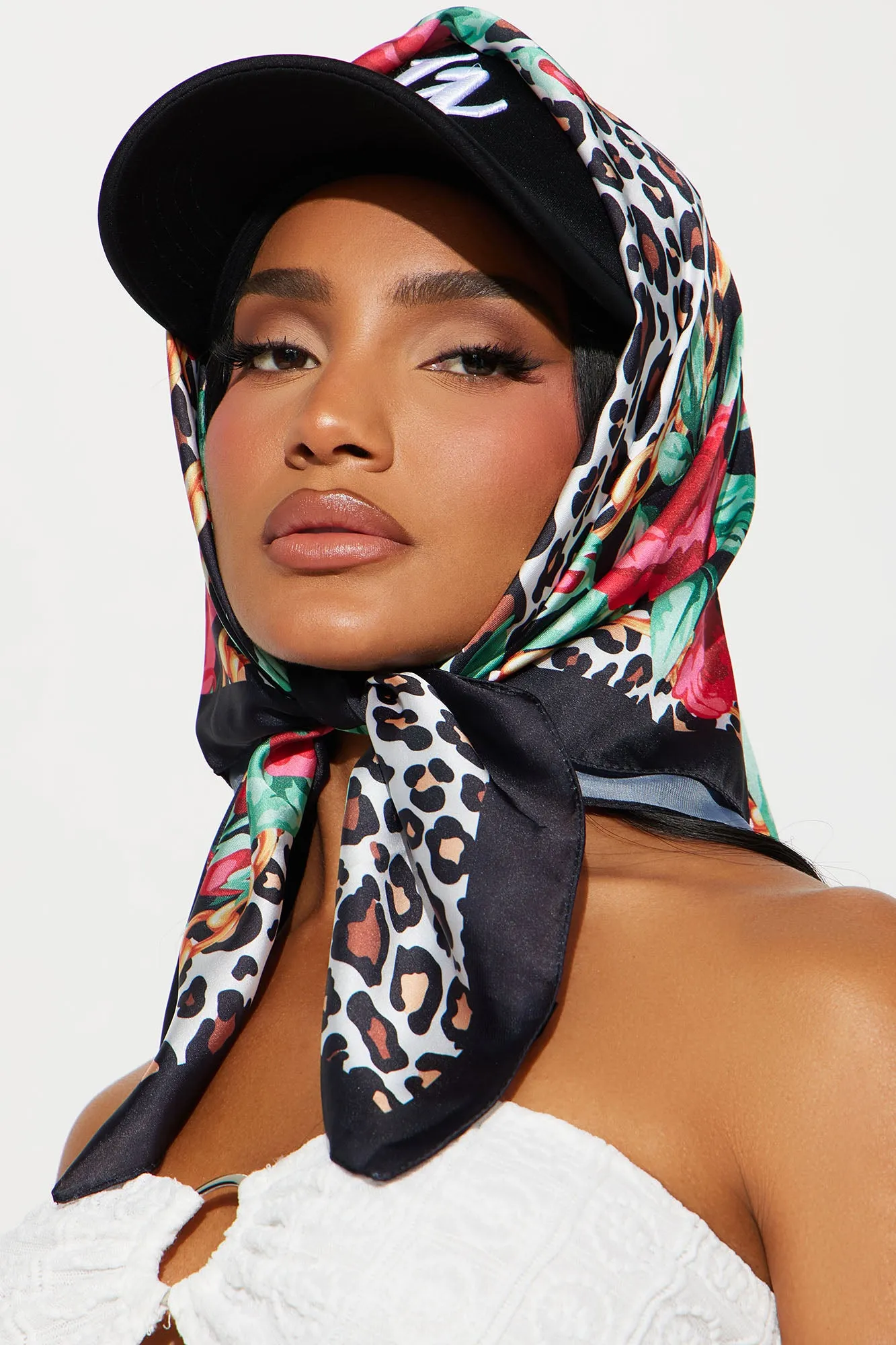 Fierce Amour Head Scarf - Multi Color sold by Fashion Nova product image thumbnail 2