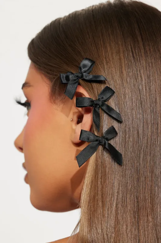 Too Cute To Be Stressed Hair Clip Set - Black sold by Fashion Nova