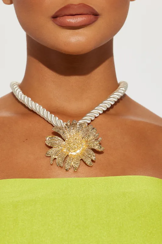 Your Favorite Sunflower Necklace - Gold/combo sold by Fashion Nova