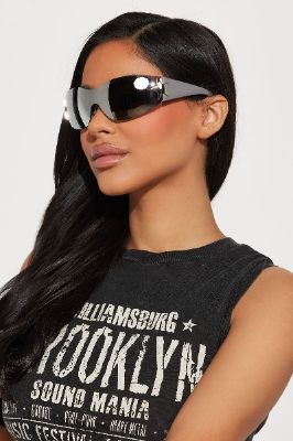 Star Power Sunglasses - Silver sold by Fashion Nova