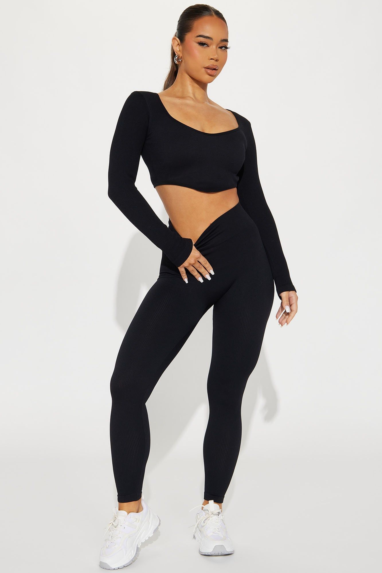 Flora Seamless Legging Set - Black sold by Fashion Nova