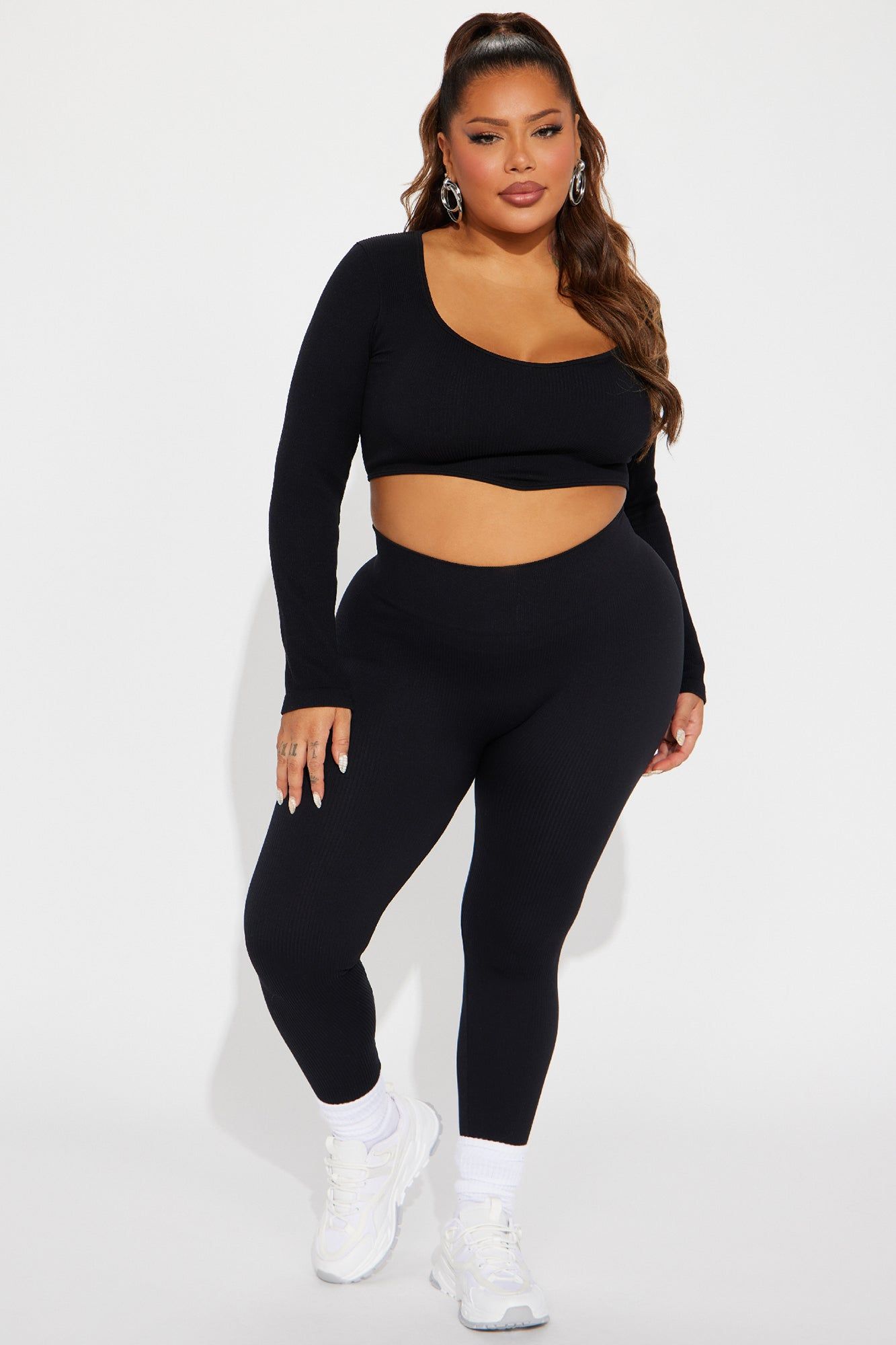 Flora Seamless Legging Set - Black sold by Fashion Nova product image thumbnail 4