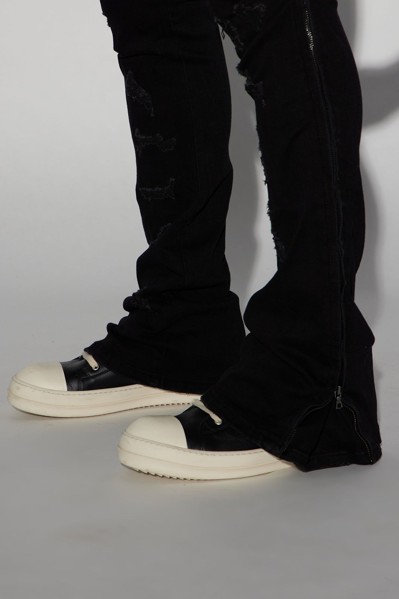 Zip All The Way Stacked Skinny Flare Jeans - Black sold by Fashion Nova product image thumbnail 4