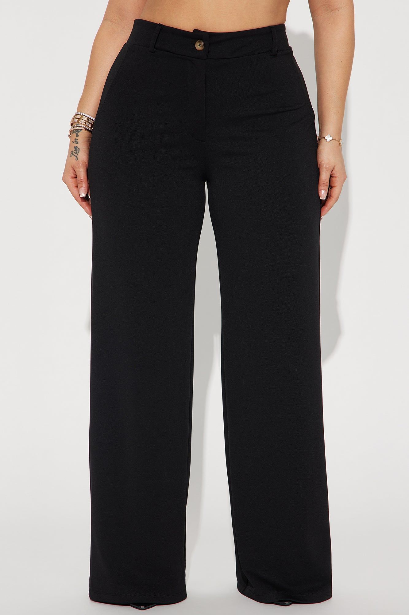 Lookin Cute At the Office Trouser - Black sold by Fashion Nova