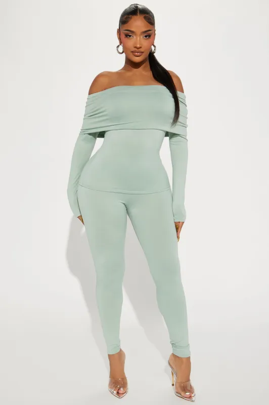 Claudia Legging Set - Sage sold by Fashion Nova