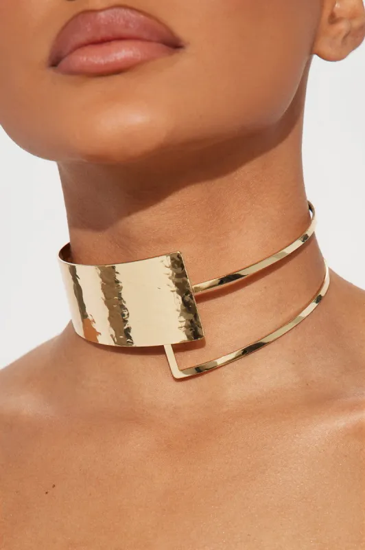 Fearless Cut Out Choker - Gold sold by Fashion Nova