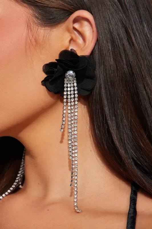 Flora Babe Drop Earrings - Black/Silver sold by Fashion Nova