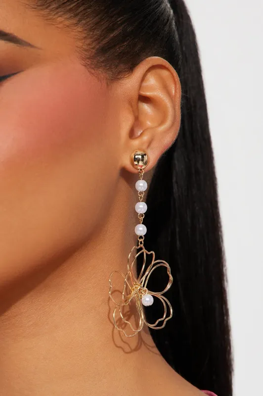 Dreamy Flowers Earrings - Gold sold by Fashion Nova
