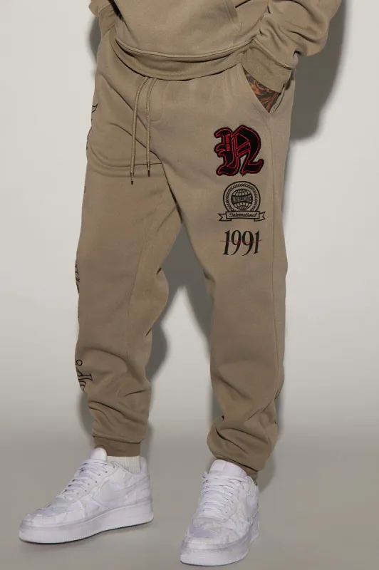 Notorious Worldwide Jogger - Olive sold by Fashion Nova