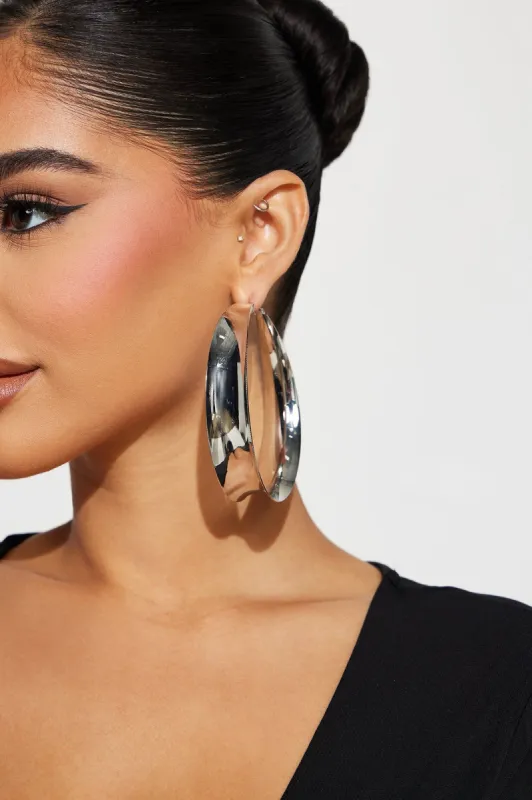 The New Classic Hoop Earrings - Silver sold by Fashion Nova