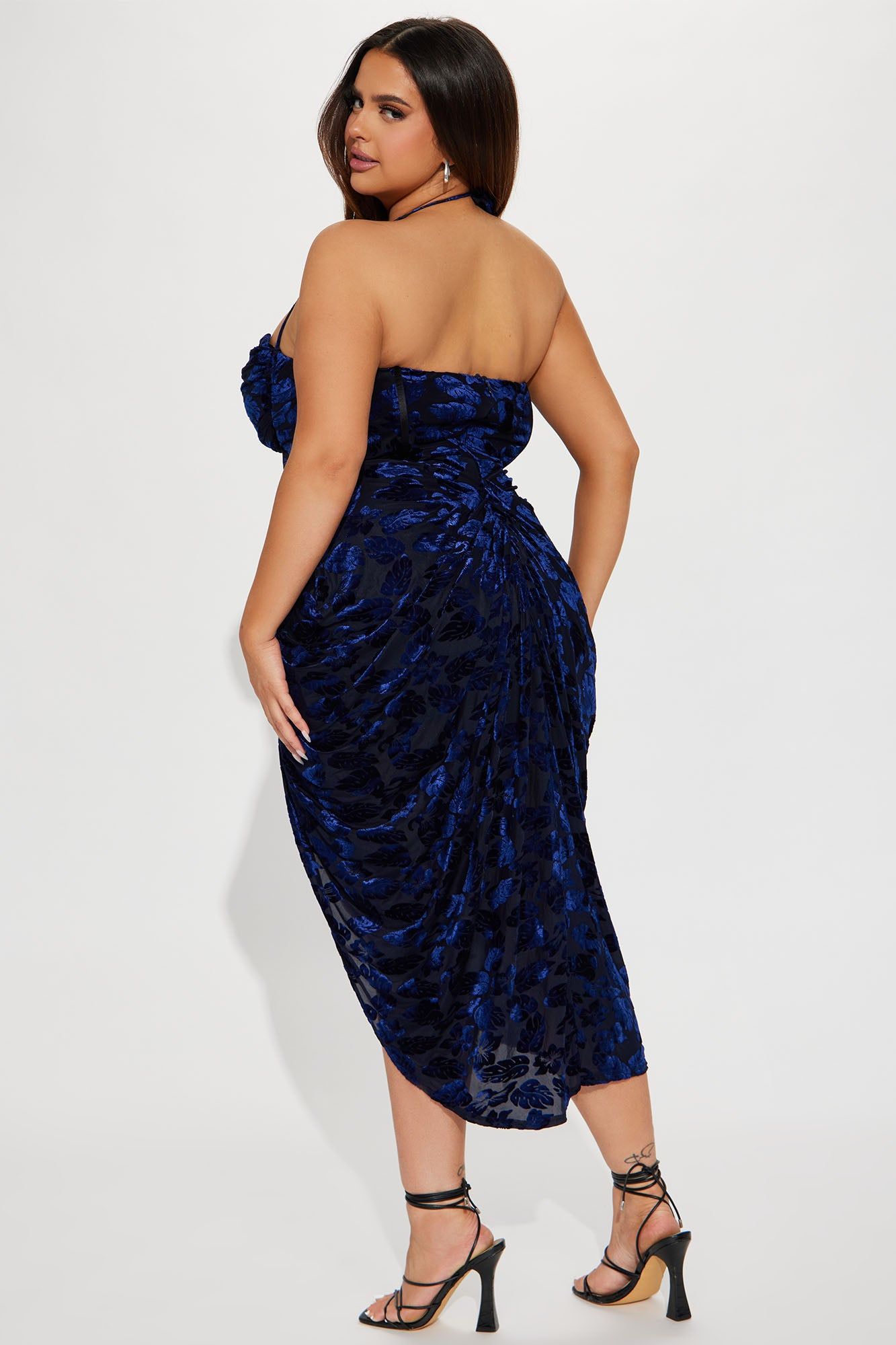 Honolulu Evenings Velvet Midi Dress - Navy sold by Fashion Nova product image thumbnail 6