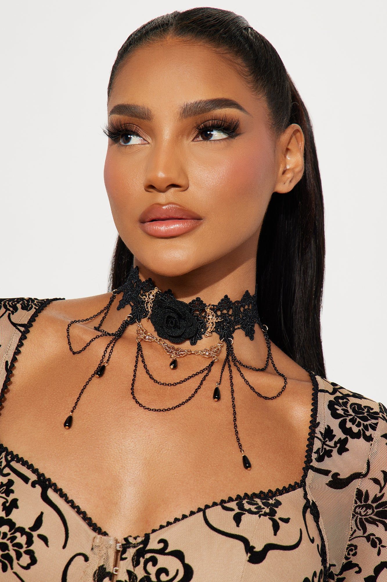 New Romance Choker - Gold/Black sold by Fashion Nova product image thumbnail 2