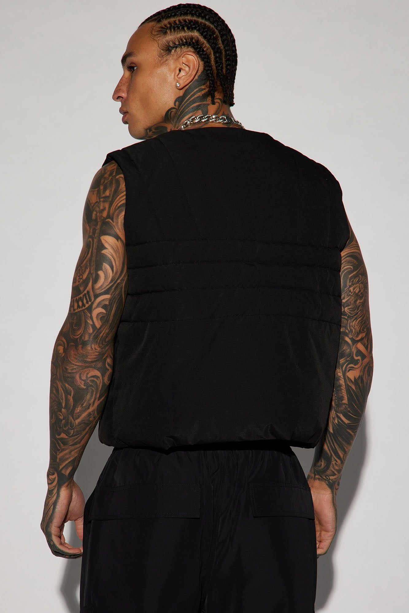 Avalon Ripstop Cropped Tactical Padded Vest - Black sold by Fashion Nova product image thumbnail 3
