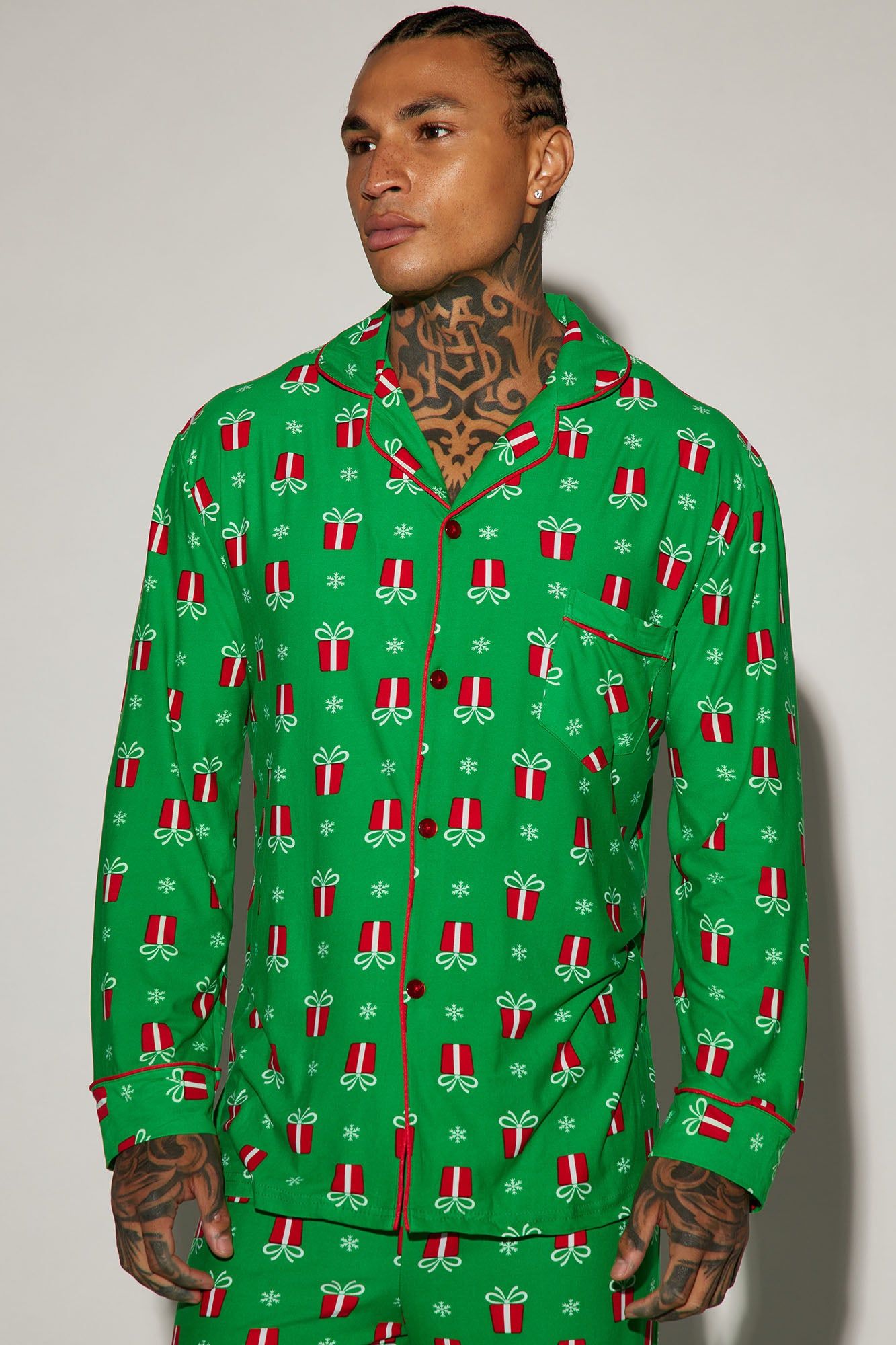 Snow Covered Trees Holiday PJ Set - Green sold by Fashion Nova product image thumbnail 3