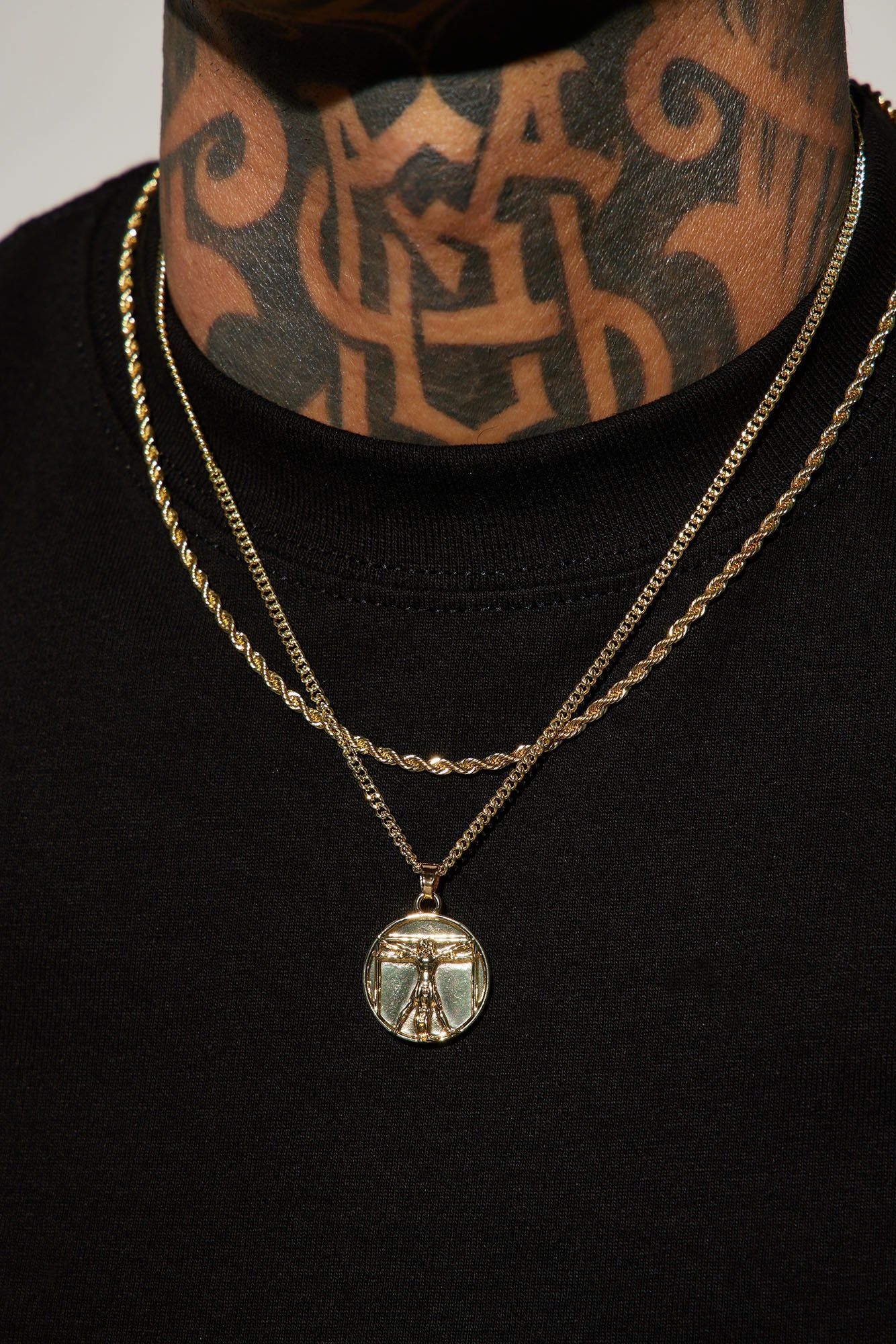Vitruvian Man 2 Piece Chain Necklace - Gold sold by Fashion Nova