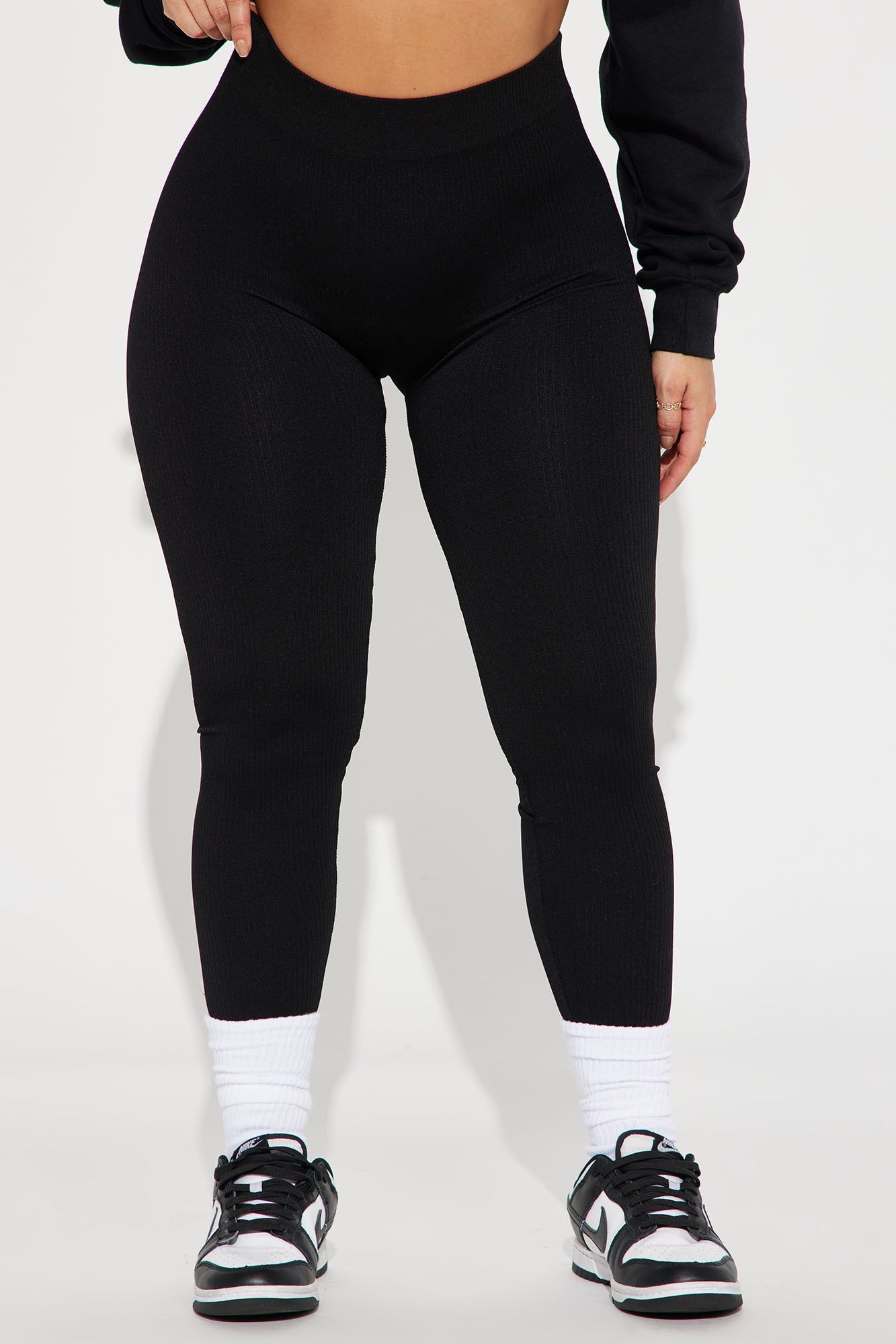 Reyna Ribbed Seamless Legging - Black sold by Fashion Nova product image thumbnail 2